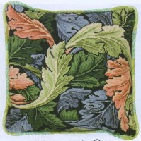 Подушка серии Glorafilia Morris Acanthus (Орнамент с листьями акантуса по дизайну Уильяма Морриса, Moorish Tiles)