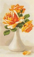 Набор для вышивания Оранжевые цветы в вазе