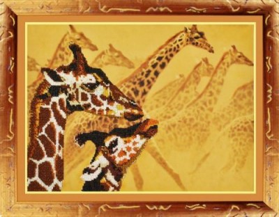 Набор для вышивания бисером  на авторской канве с нанесенной схемой Сафари. Жирафы