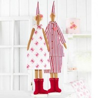 Набор для шитья куклы Тильда Санты в пижамах (2 шт.).  Коллекция: Wintergarden  В ПИЖАМАХ