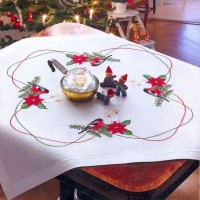 Набор для вышивания Скатерть Снегири (Bullfinches And Candies Tablecloth) /9240-01509