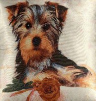 Готовая наволочка для подушки (с вшитой молнией и обратной стороной) Собака с розой /1508