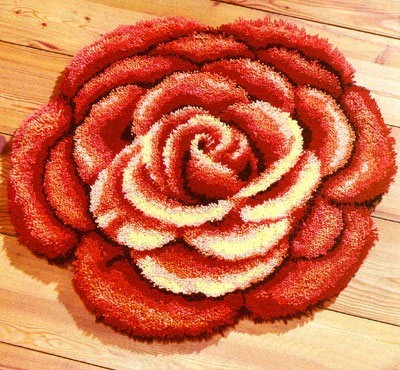 Комплект для вышивания Роза (коврик фигурный) ковровая техника