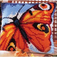 Набор для вышивания подушки Бабочка Павлиний глаз /PN-0008733 (1200-935)