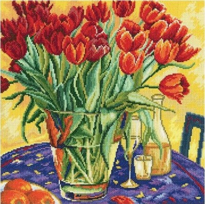 Набор для вышивания крестом Тюльпаны на столе