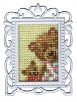 Набор для вышивания с декоративной рамкой Мама-медведица с медвежонком /FA021