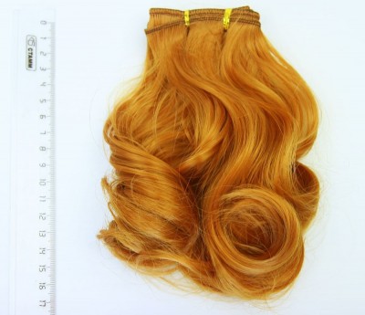 Треcсы искусственные волнистые Золотисто-рыжие (волосы для куклы)