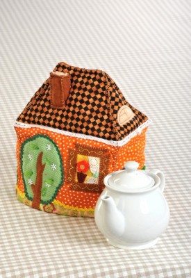 Набор для изготовления текстильной игрушки грелки на чайник Чайный домик