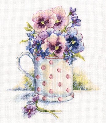 Первые фиалки