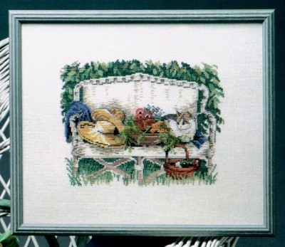 Кошка в саду