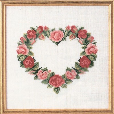Сердце из розовых роз