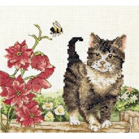 Набор для вышивания крестом Котенок и цветы (Cat with Flowers)
