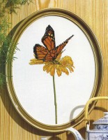 Бабочка и цветок (лен)