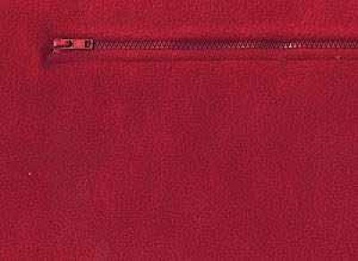 Обратная сторона наволочки на молнии из польской ткани Polar (Ярко-красная), 45х45